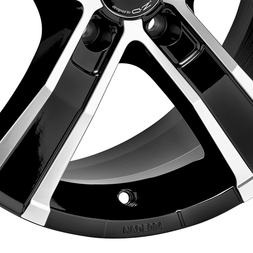 18" OZ Racing Sahara 5 Gloss Black Polished Alloy Wheels