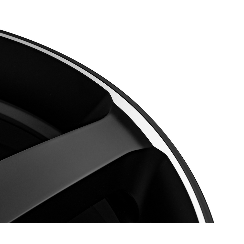 18" Momo Five Black Polished Alloy Wheels