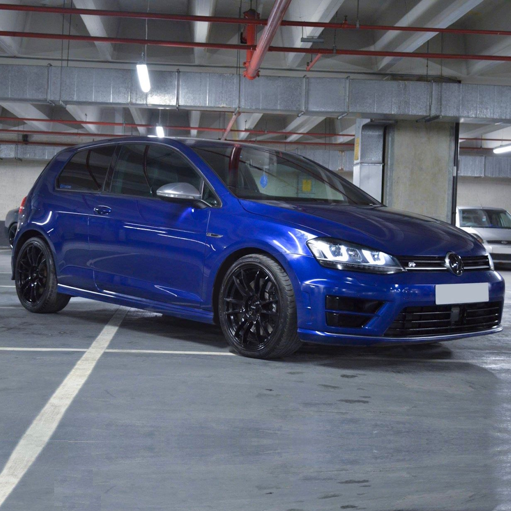 15" Calibre Suzuka Black Alloy Wheels