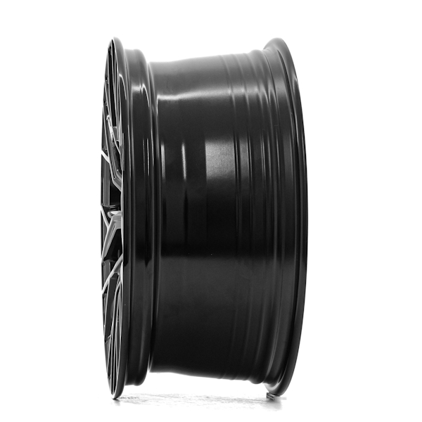 18" Axe EX42 Gloss Black Alloy Wheels