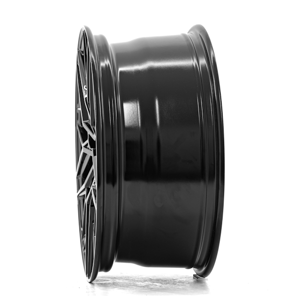 18" Lenso Ventus Gloss Black Alloy Wheels