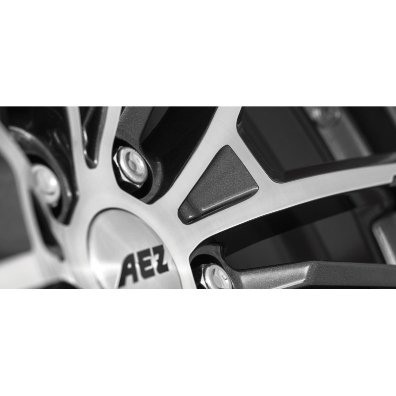 18 Inch AEZ Kaiman Gun Metal Polished Alloy Wheels
