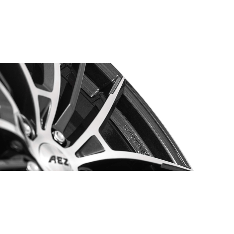 18 Inch AEZ Kaiman Gun Metal Polished Alloy Wheels