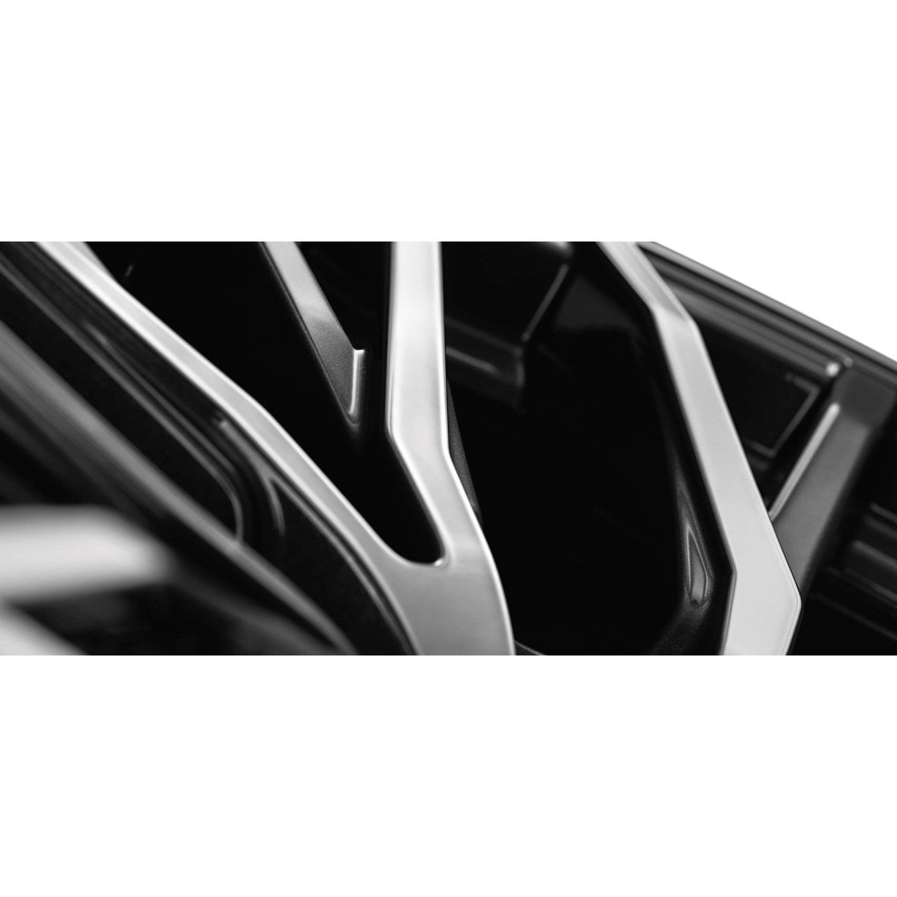 19" AEZ Panama Gunmetal Polished Alloy Wheels
